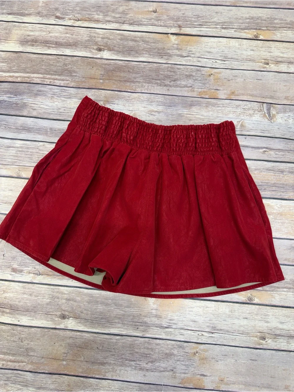 Free People We The Free Paradise Found Suede Skort, Rhythmic Red Size M